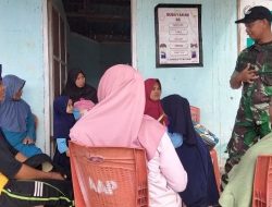 Babinsa Koramil 15/Mare Kodim 1407/Bone Laksanakan Komsos Dengan Kader PKK Di Desa Batu Gading
